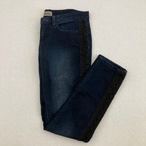 NWOT Mudd Junior's Lace Skinny Jeans